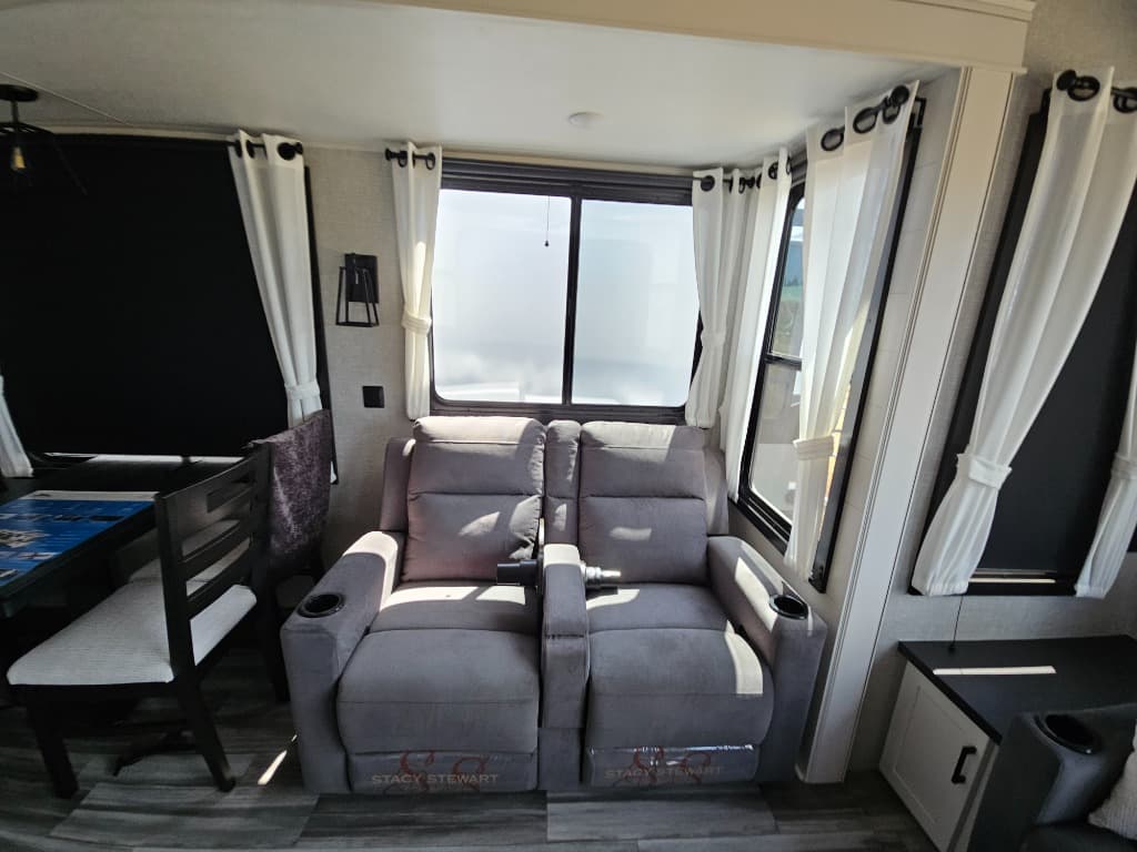 2025 Jayco 2025 Jayco Jay Flight Bungalow - thumbnail 8