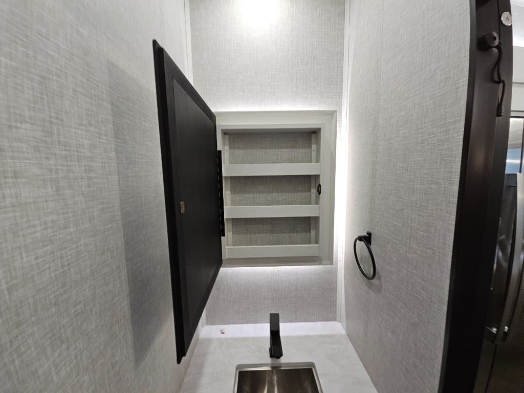 2025 Jayco 2025 Jayco North Point - thumbnail 37