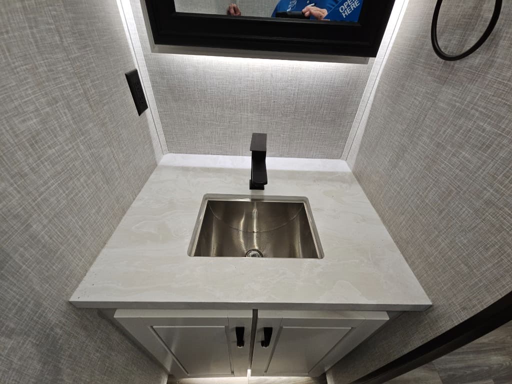 2025 Jayco 2025 Jayco North Point - thumbnail 38