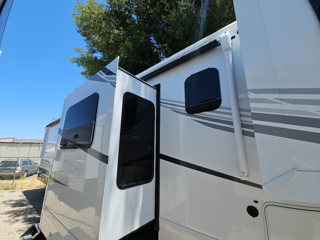 2025 Jayco 2025 Jayco North Point - thumbnail 60