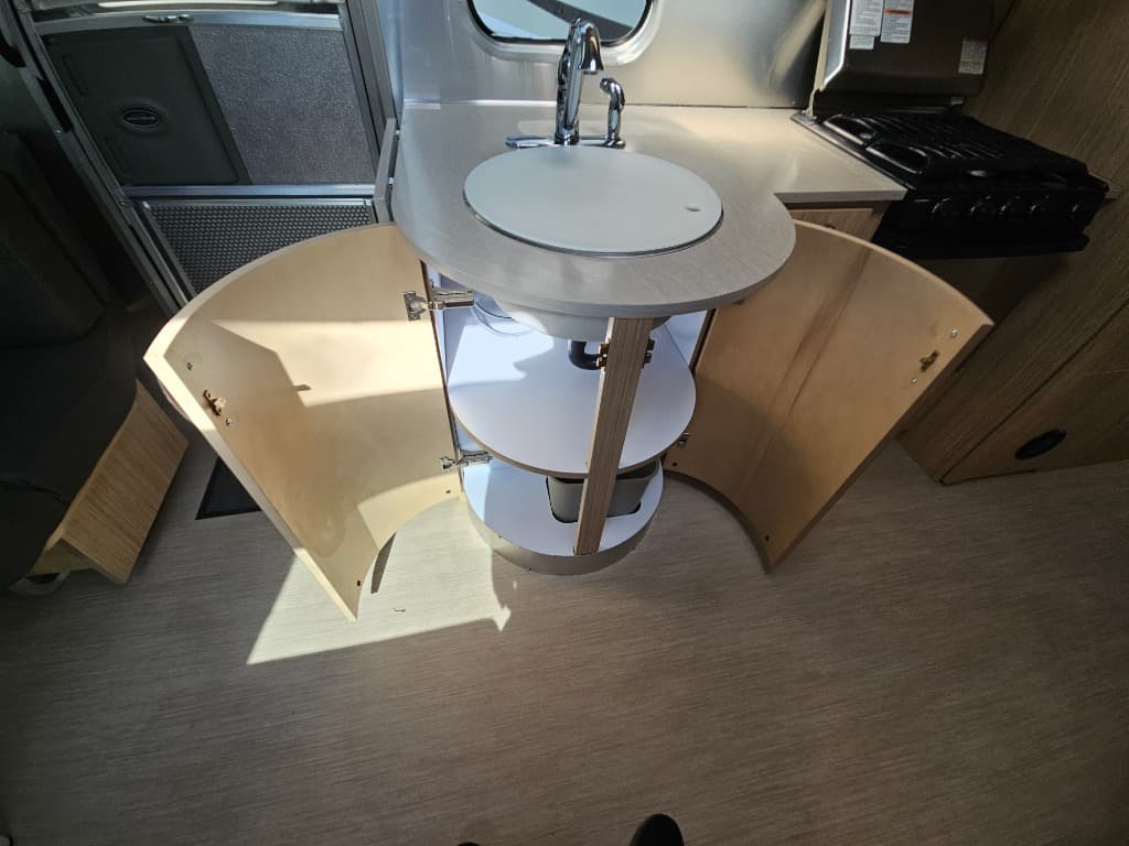 2019 Airstream 2019 Airstream Flying Cloud - thumbnail 23