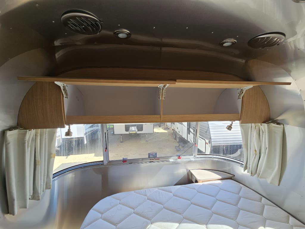 2019 Airstream 2019 Airstream Flying Cloud - thumbnail 35