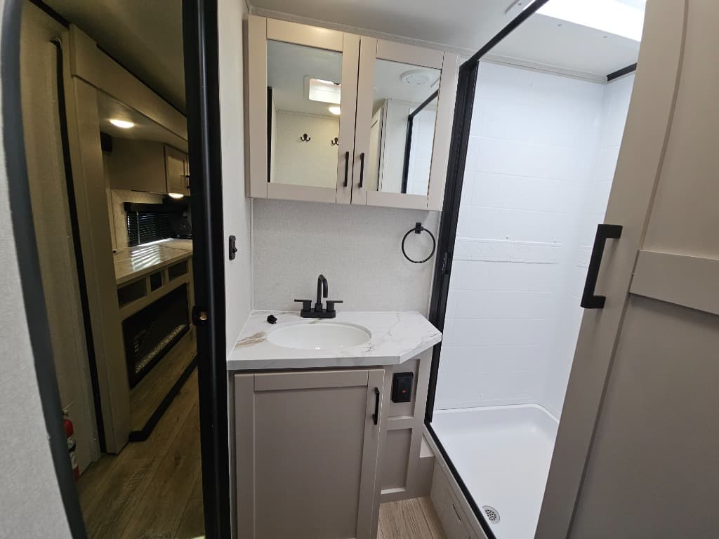 2026 Jayco 2026 Jayco Jay Feather - thumbnail 37