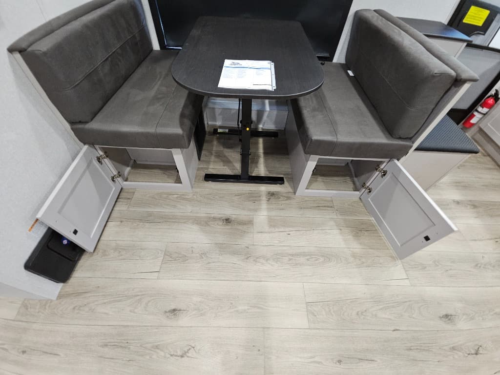 2026 Jayco 2026 Jayco Jay Feather - thumbnail 10