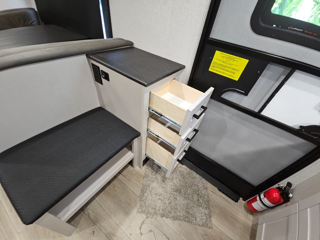 2026 Jayco 2026 Jayco Jay Feather - thumbnail 12