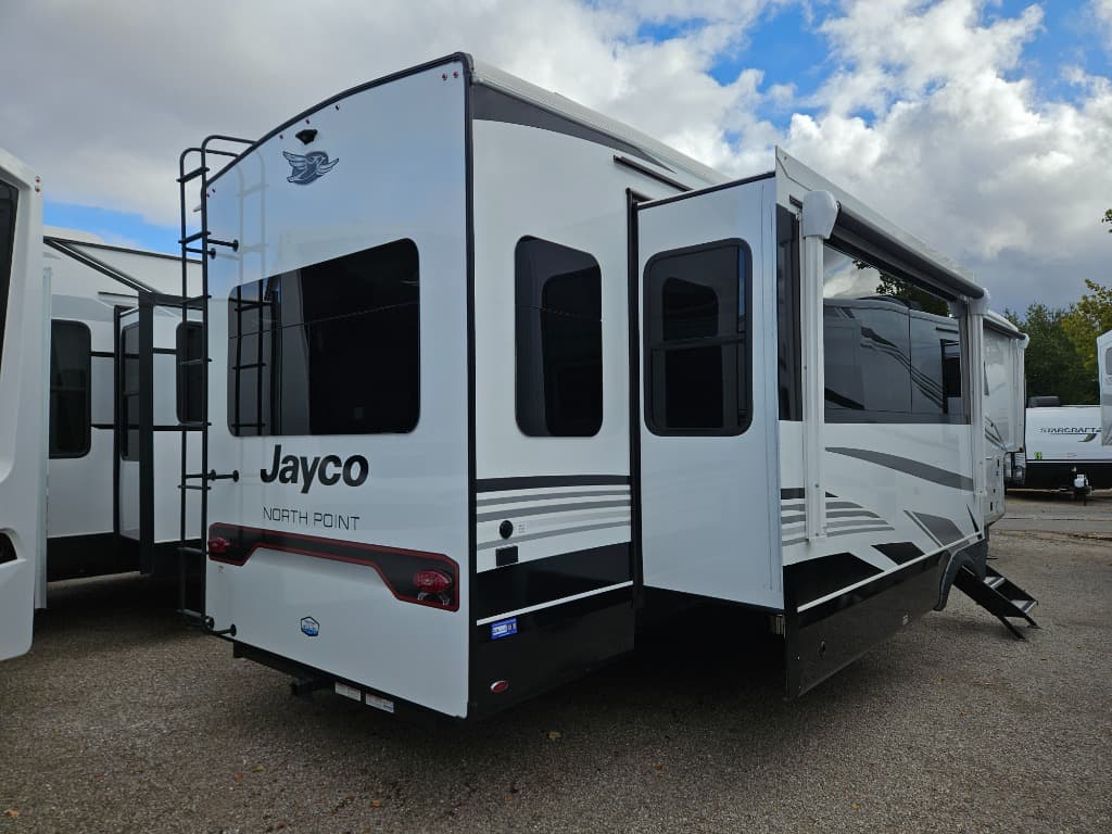 2026 Jayco 2026 Jayco North Point - thumbnail 3