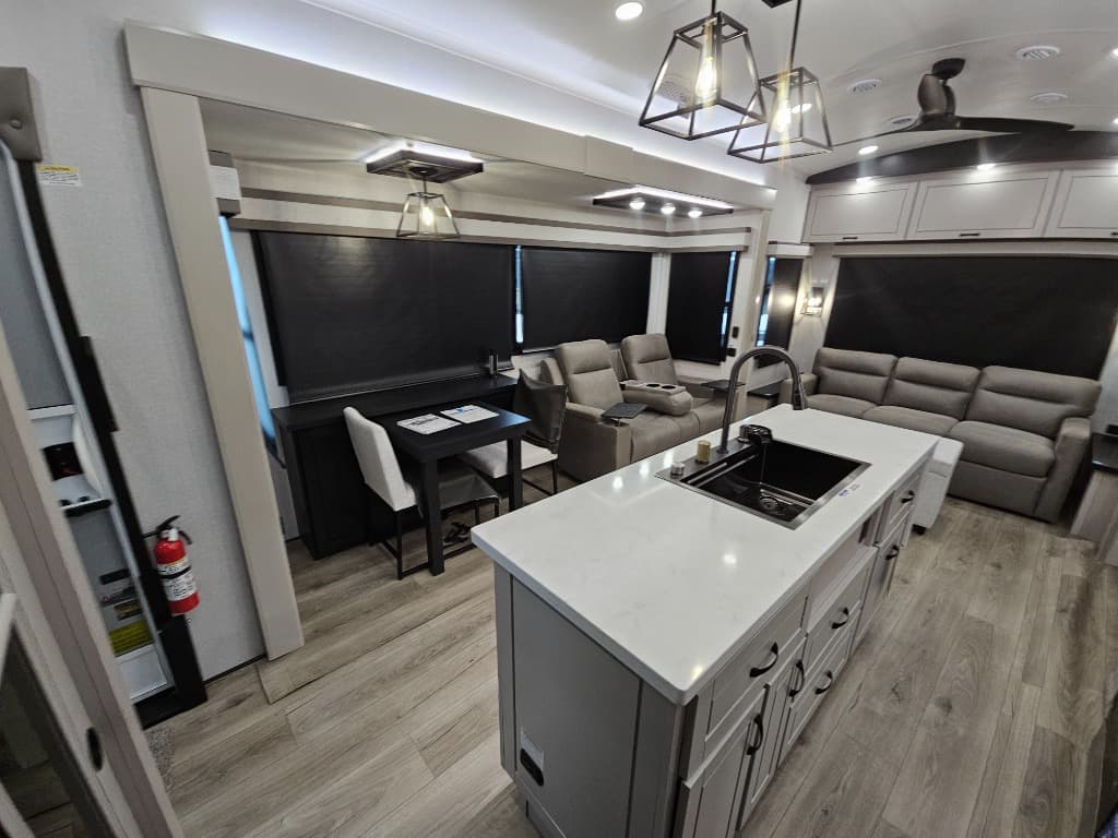 2026 Jayco 2026 Jayco North Point - thumbnail 8