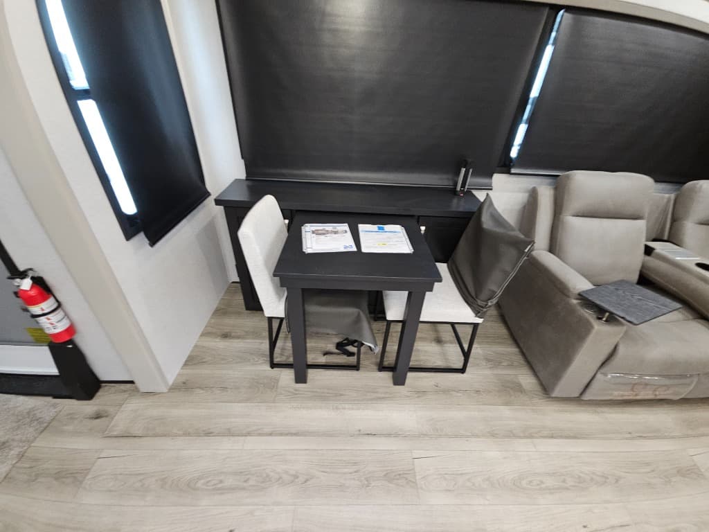 2026 Jayco 2026 Jayco North Point - thumbnail 11