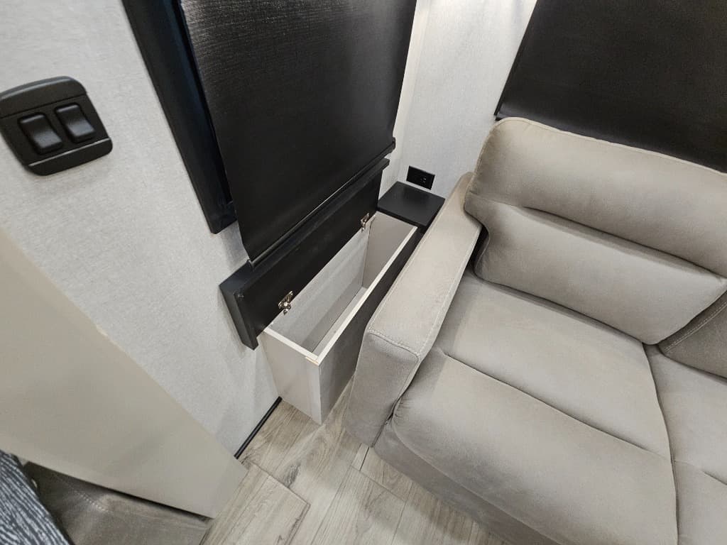 2026 Jayco 2026 Jayco North Point - thumbnail 18