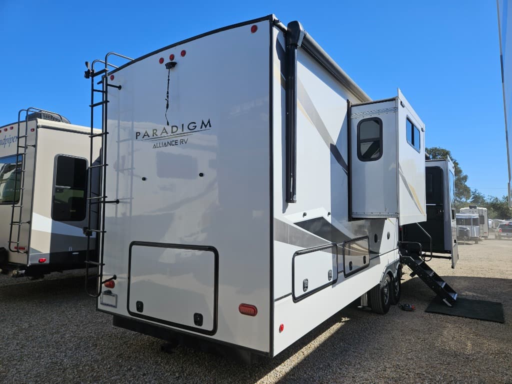 2022 Alliance RV 2022 Alliance RV Paradigm - thumbnail 3