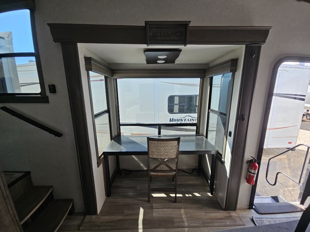 2022 Alliance RV 2022 Alliance RV Paradigm - thumbnail 20