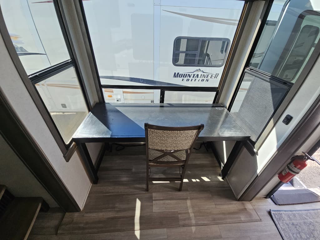 2022 Alliance RV 2022 Alliance RV Paradigm - thumbnail 21