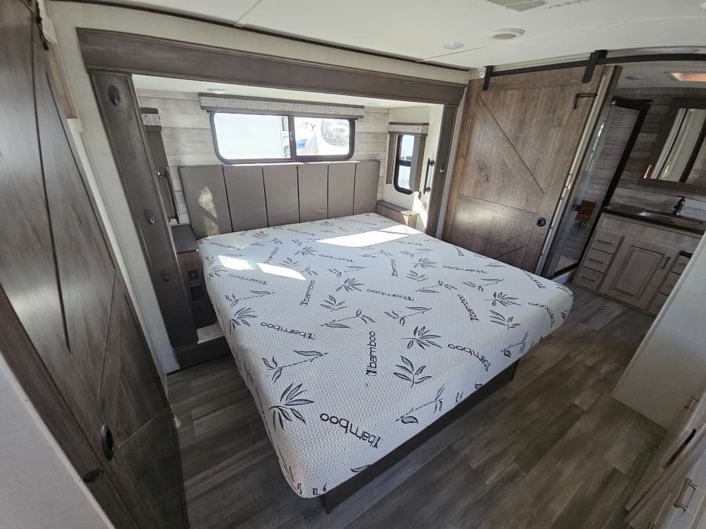 2022 Alliance RV 2022 Alliance RV Paradigm - thumbnail 37