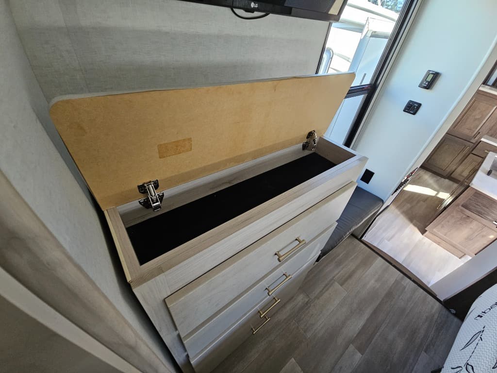 2022 Alliance RV 2022 Alliance RV Paradigm - thumbnail 45