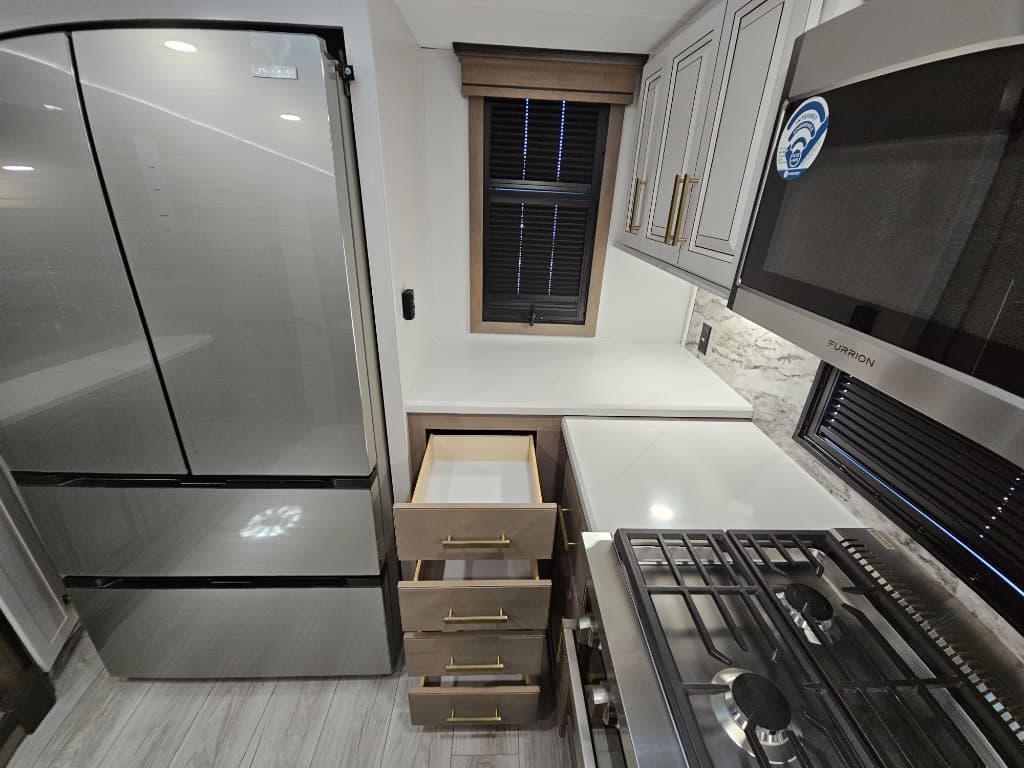 2026 Keystone RV 2026 Keystone RV Montana - thumbnail 23