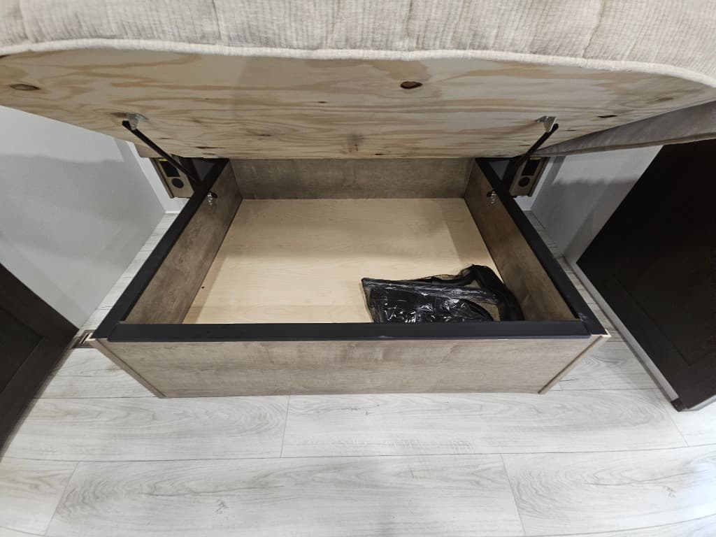 2026 Keystone RV 2026 Keystone RV Montana - thumbnail 40