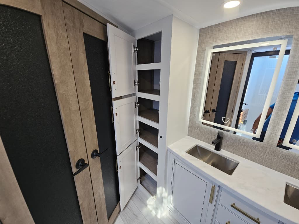 2026 Keystone RV 2026 Keystone RV Montana - thumbnail 47