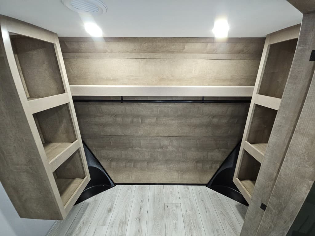 2026 Keystone RV 2026 Keystone RV Montana - thumbnail 51