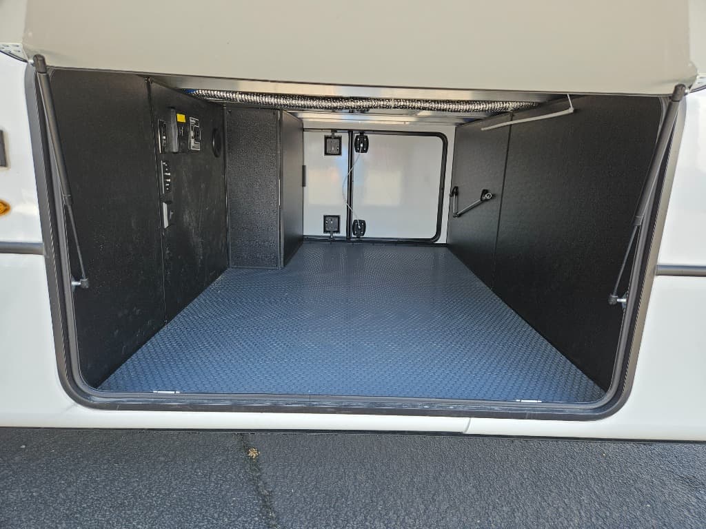 2026 Keystone RV 2026 Keystone RV Montana - thumbnail 55