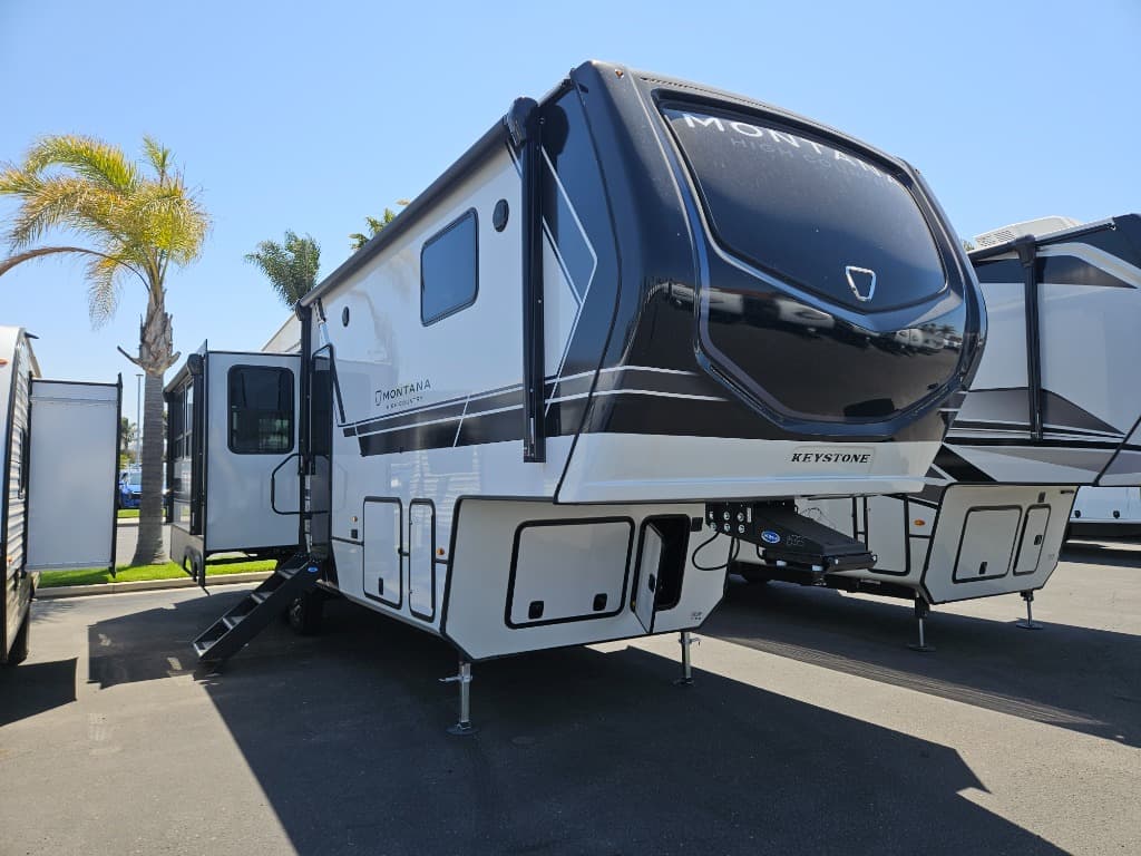 2026 Keystone RV Montana High Country 295RL