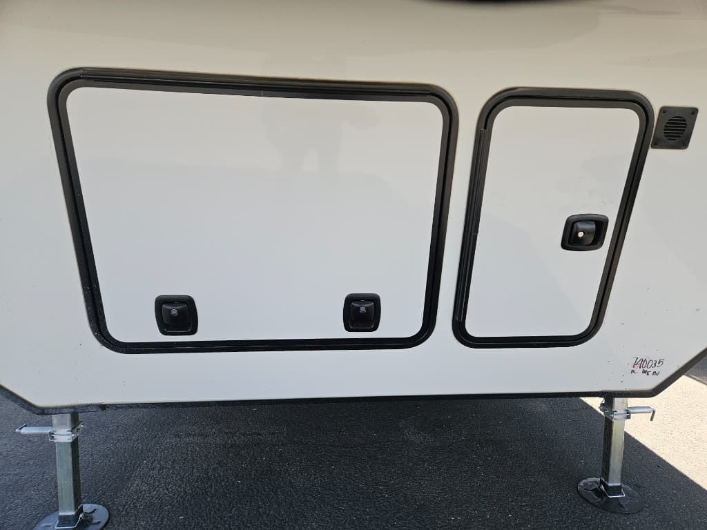 2026 Keystone RV 2026 Keystone RV Montana High Country - thumbnail 9