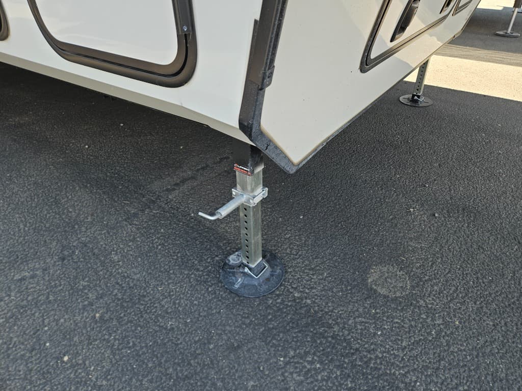 2026 Keystone RV 2026 Keystone RV Montana High Country - thumbnail 10