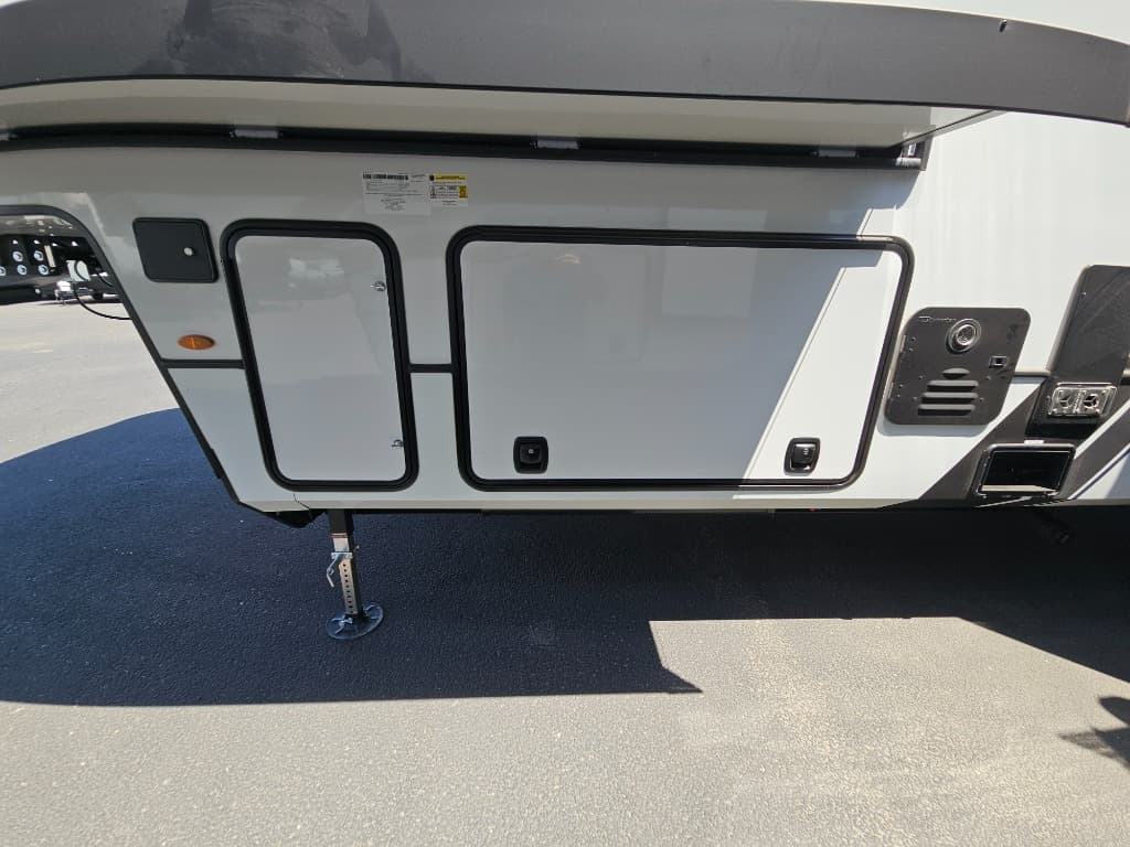 2026 Keystone RV 2026 Keystone RV Montana High Country - thumbnail 20