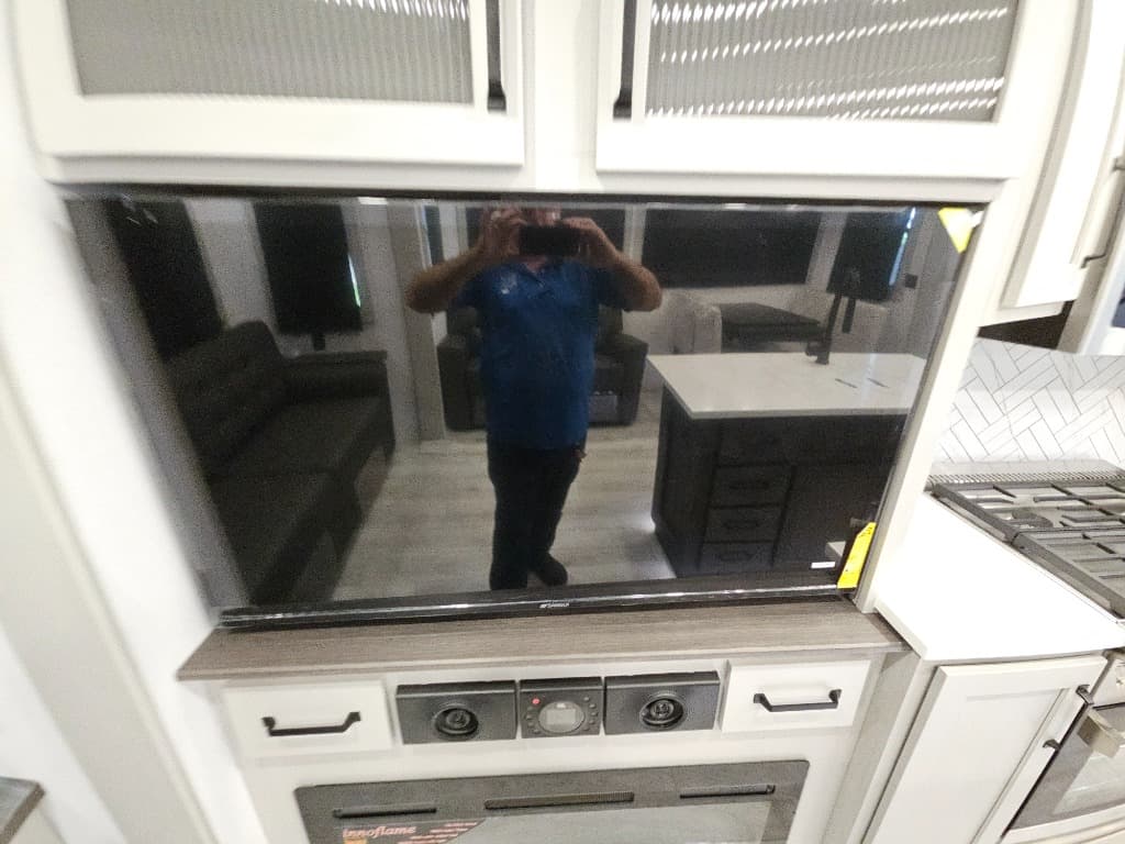 2026 Keystone RV 2026 Keystone RV Montana High Country - thumbnail 35