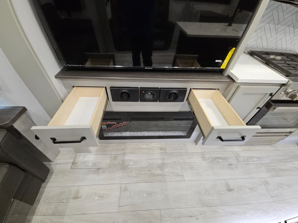 2026 Keystone RV 2026 Keystone RV Montana High Country - thumbnail 36