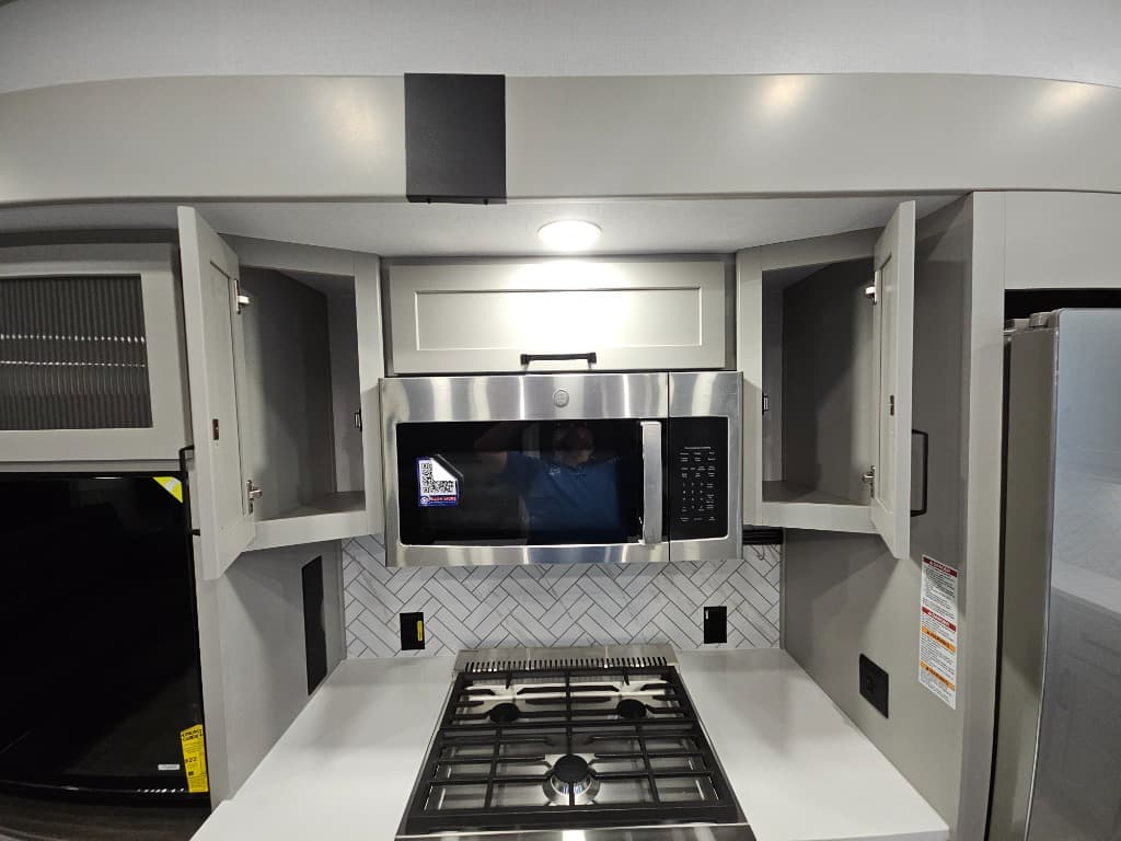 2026 Keystone RV 2026 Keystone RV Montana High Country - thumbnail 40