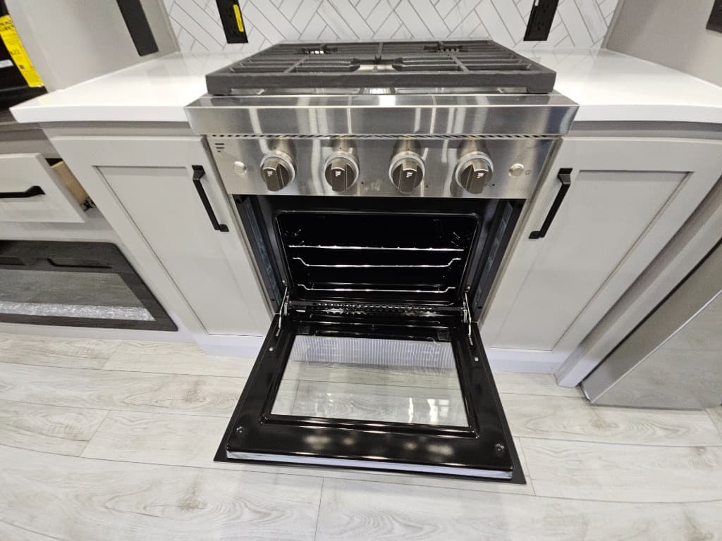 2026 Keystone RV 2026 Keystone RV Montana High Country - thumbnail 43