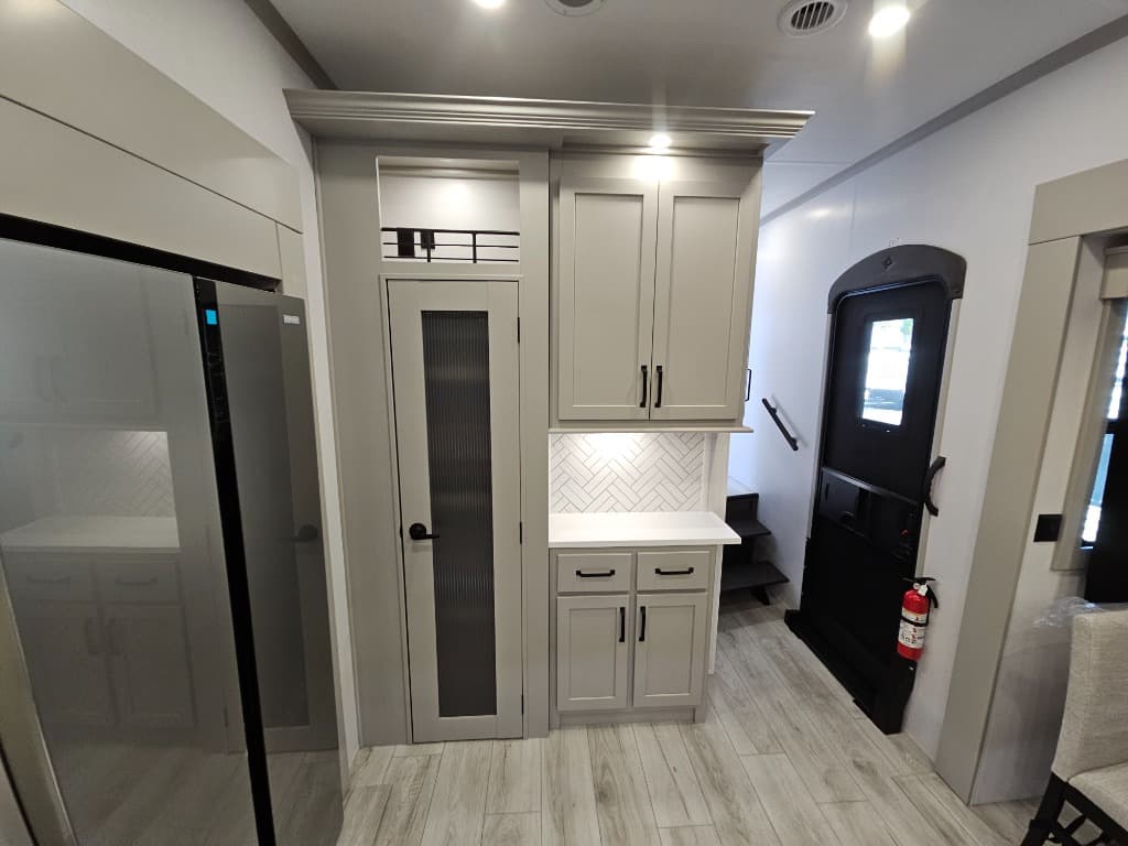 2026 Keystone RV 2026 Keystone RV Montana High Country - thumbnail 47