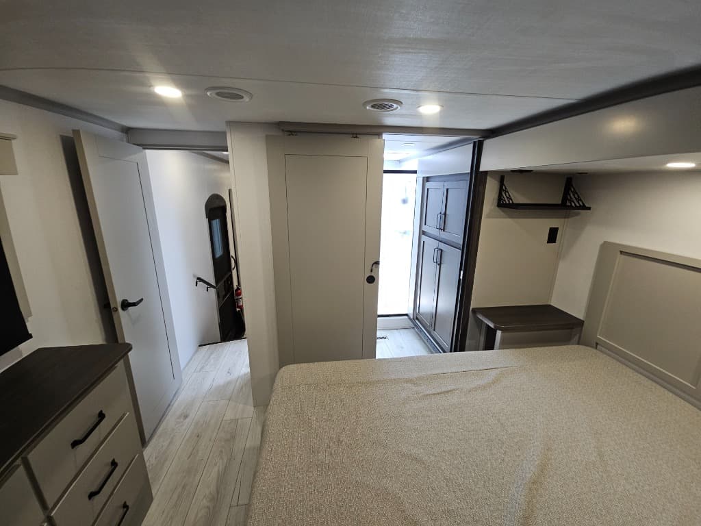 2026 Keystone RV 2026 Keystone RV Montana High Country - thumbnail 57