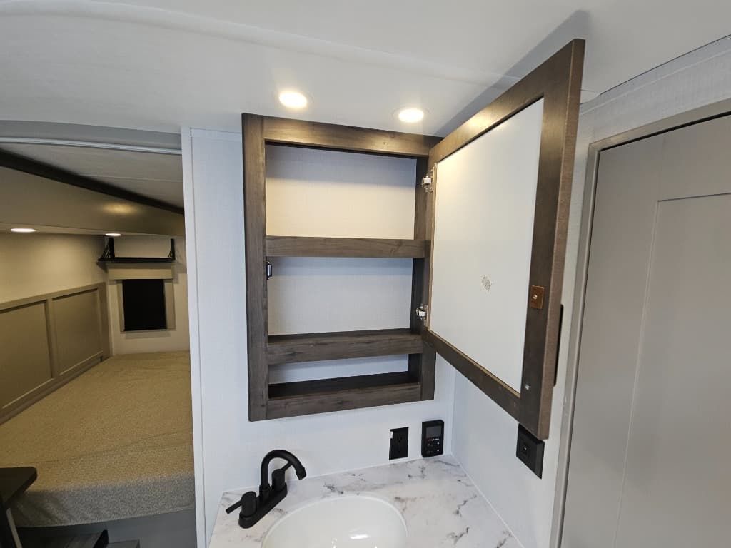 2026 Keystone RV 2026 Keystone RV Montana High Country - thumbnail 65