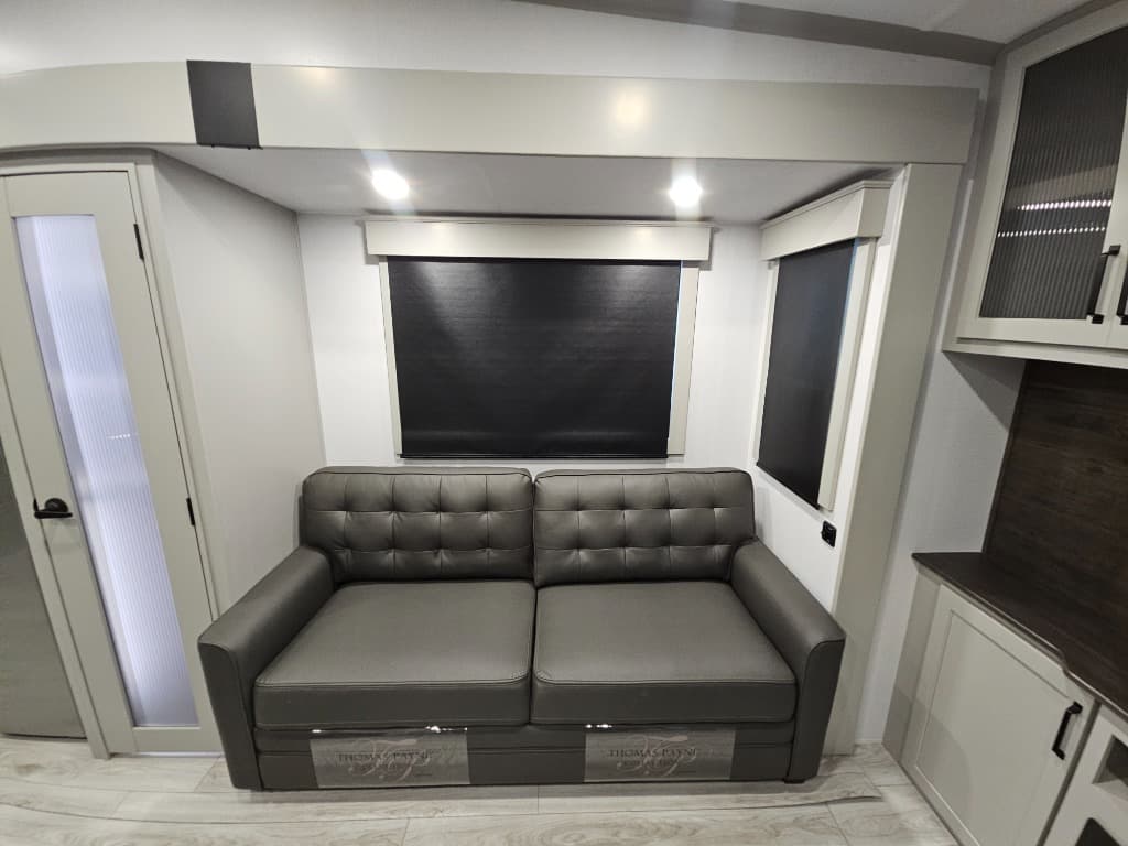 2026 Keystone RV 2026 Keystone RV Montana High Country - thumbnail 12