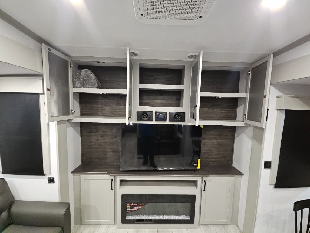 2026 Keystone RV 2026 Keystone RV Montana High Country - thumbnail 15