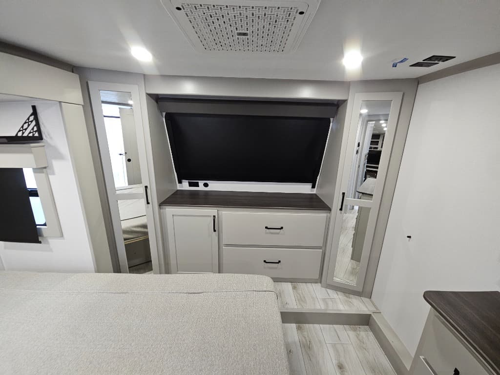 2026 Keystone RV 2026 Keystone RV Montana High Country - thumbnail 50