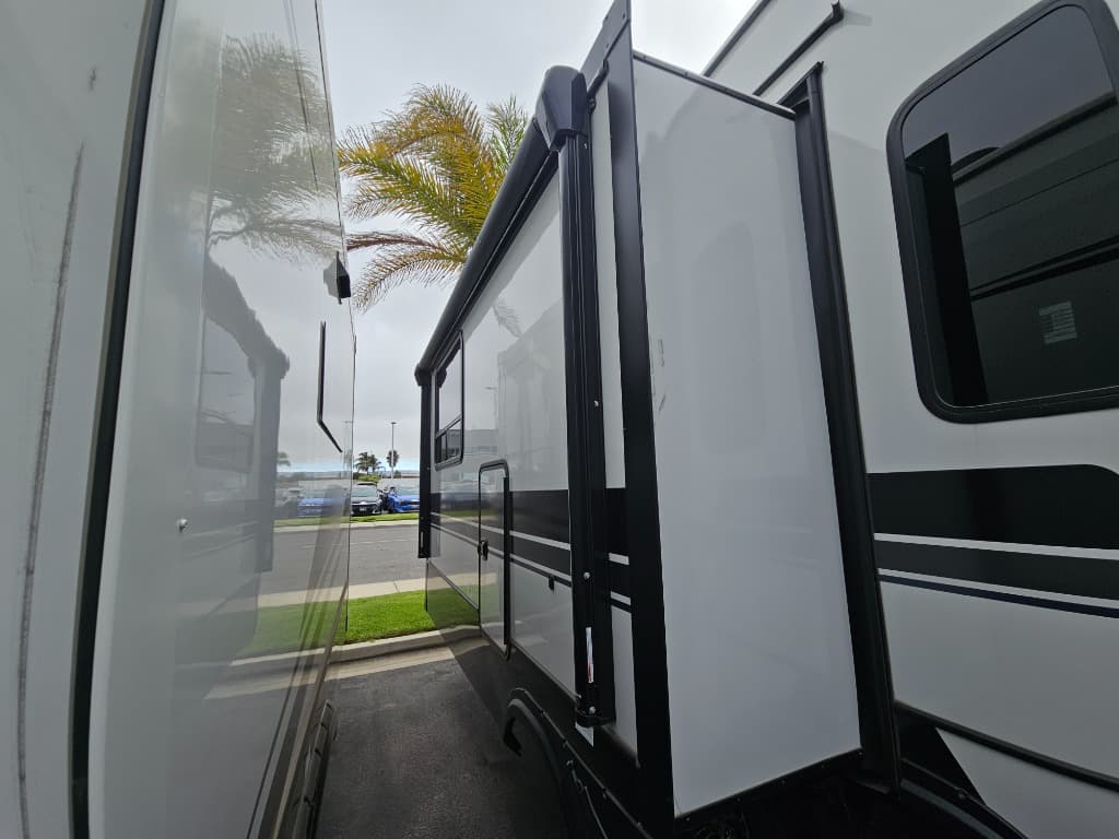 2026 Keystone RV 2026 Keystone RV Montana High Country - thumbnail 61