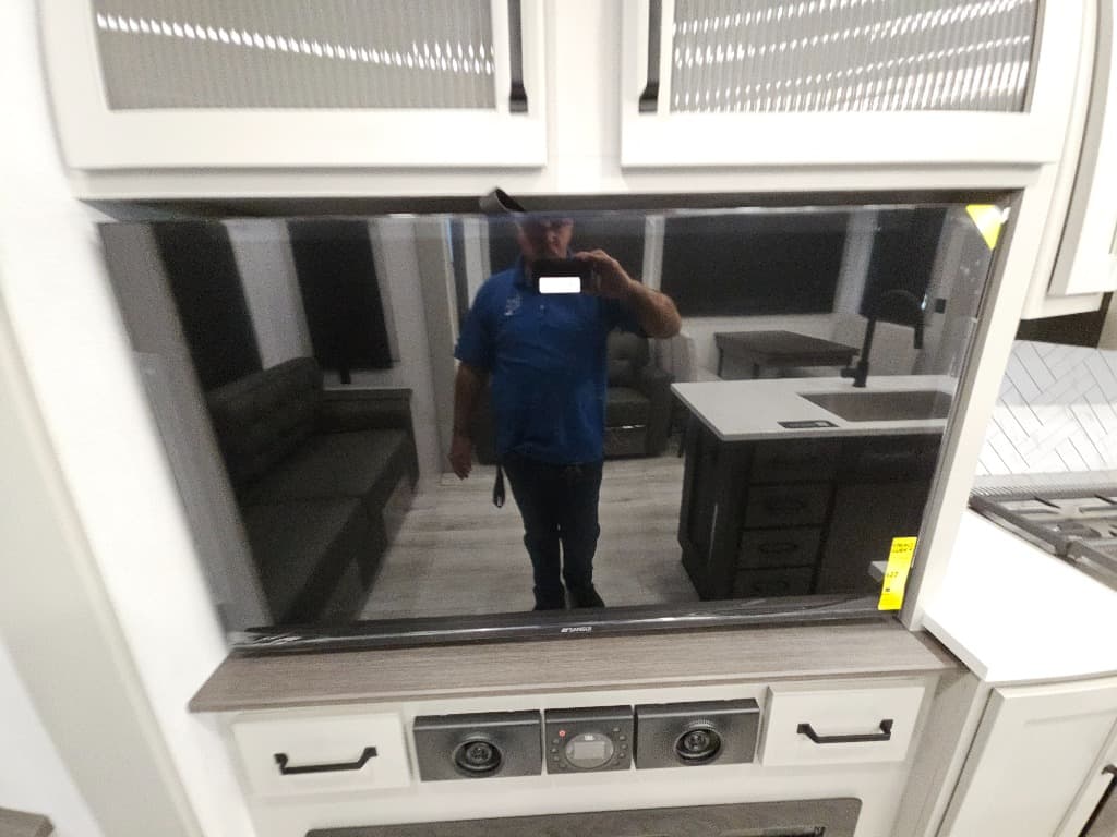 2026 Keystone RV 2026 Keystone RV Montana High Country - thumbnail 21