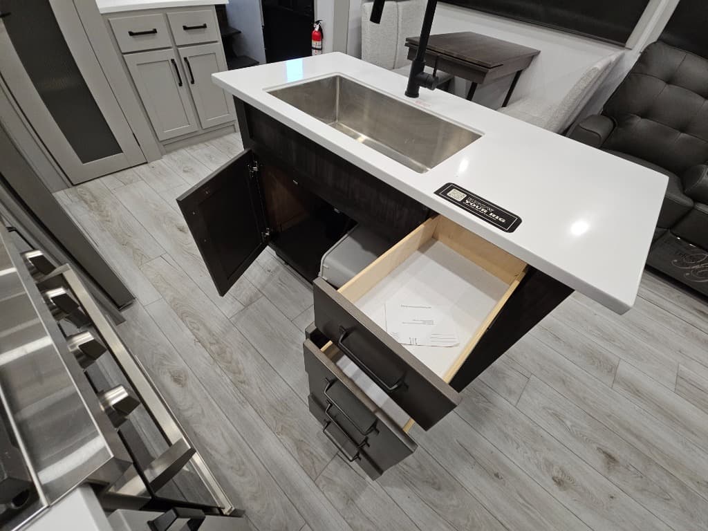 2026 Keystone RV 2026 Keystone RV Montana High Country - thumbnail 32