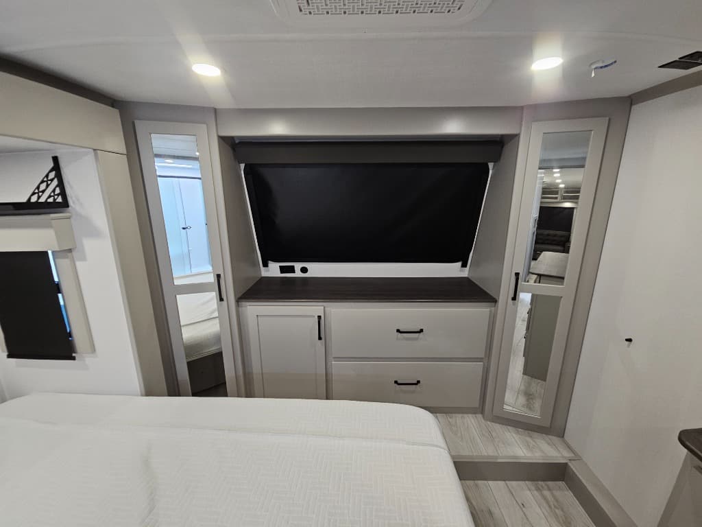 2026 Keystone RV 2026 Keystone RV Montana High Country - thumbnail 49