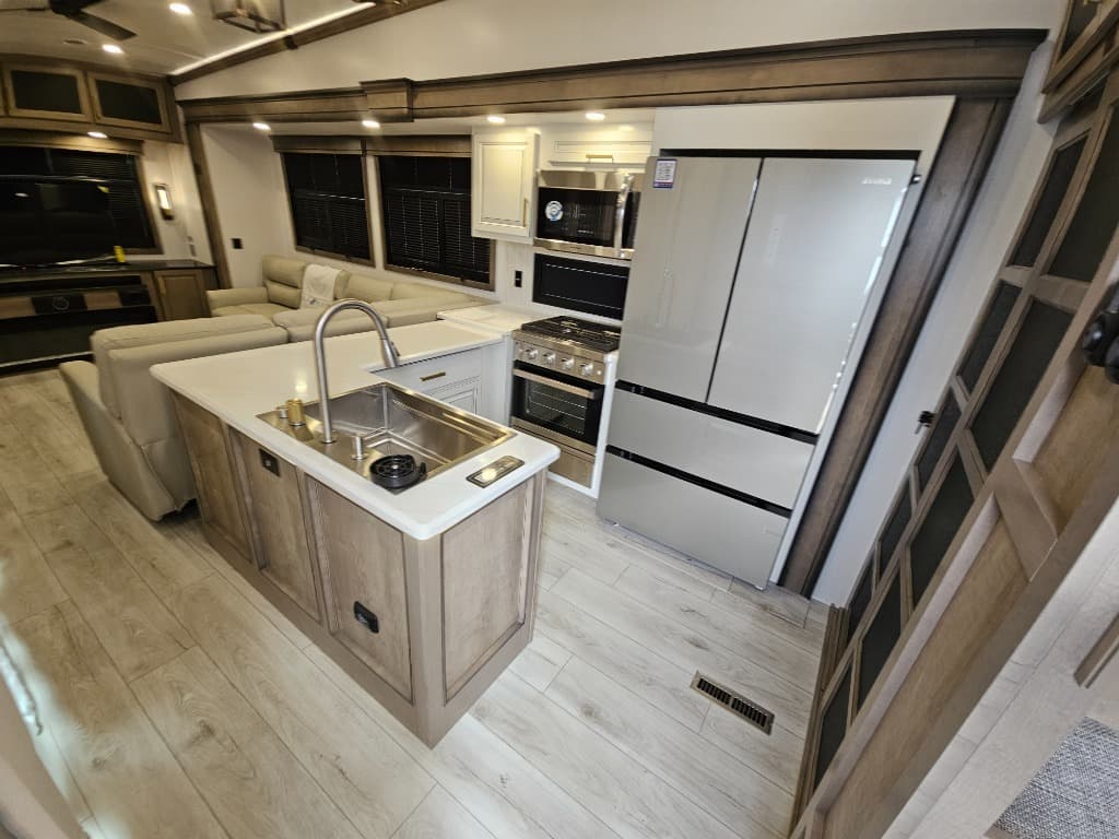 2026 Keystone RV 2026 Keystone RV Montana - thumbnail 22