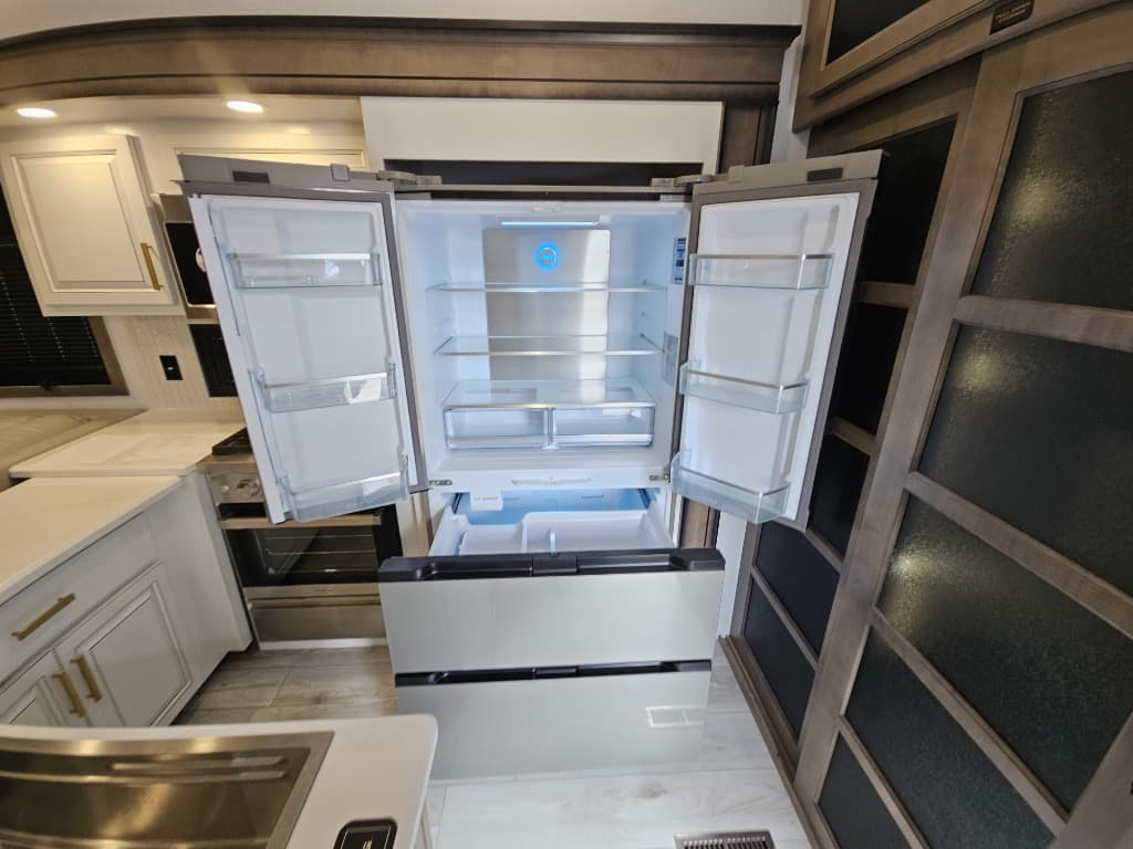 2026 Keystone RV 2026 Keystone RV Montana - thumbnail 23