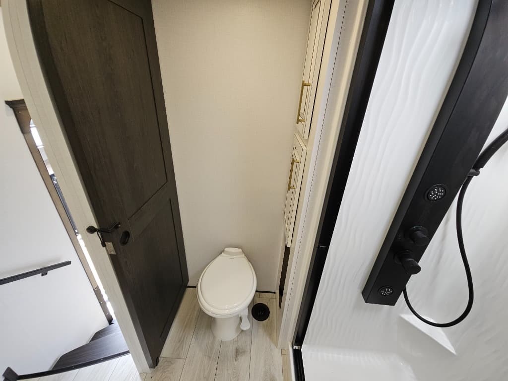 2026 Keystone RV 2026 Keystone RV Montana - thumbnail 43