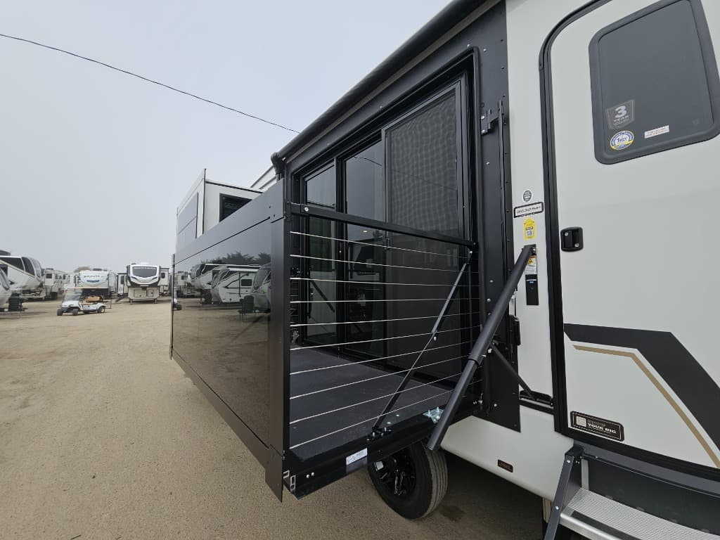 2026 Keystone RV 2026 Keystone RV Montana - thumbnail 64