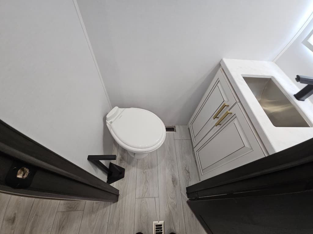 2026 Keystone RV 2026 Keystone RV Montana - thumbnail 25