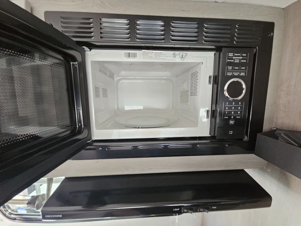 2022 Dutchmen 2022 Dutchmen Kodiak Ultra-Lite - thumbnail 17