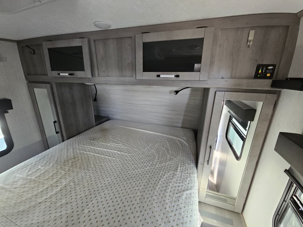 2022 Dutchmen 2022 Dutchmen Kodiak Ultra-Lite - thumbnail 24