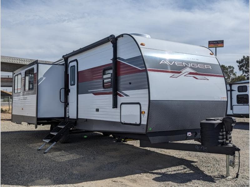 2025 Prime Time RV 2025 Prime Time RV Avenger - image 1