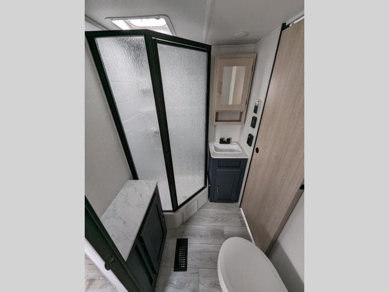 2025 Prime Time RV 2025 Prime Time RV Avenger - thumbnail 5